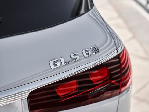 Used 2026 Mercedes-Benz GLS 63 AMG 4MATIC image 13