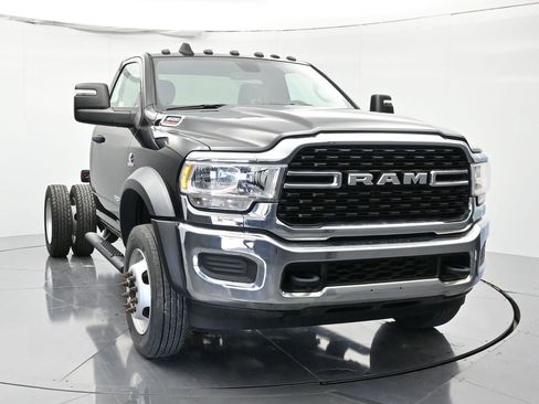 Used 2023 RAM 4500 SLT w/ Quick Order Package 2YG SLT RWD image 2