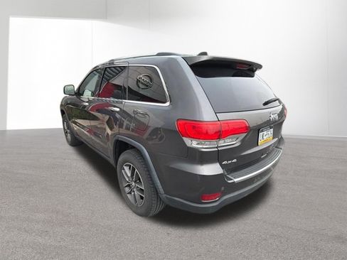 Used 2017 Jeep Grand Cherokee Limited AWD/4WD image 4