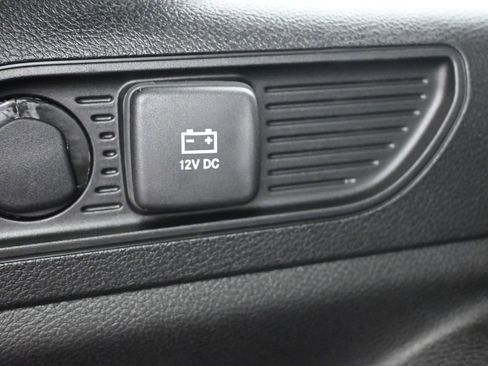 New 2025 Jeep Grand Cherokee Altitude RWD image 29