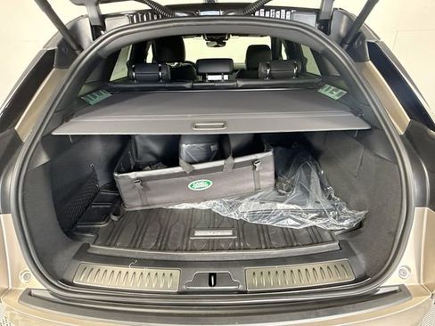 New 2026 Land Rover Range Rover Velar Dynamic SE AWD/4WD image 28