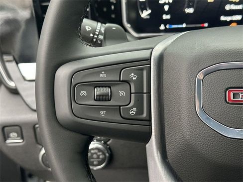 New 2026 GMC Sierra 1500 Elevation image 9