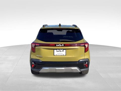 Certified 2024 Kia Seltos SX w/ SX Sunroof Package AWD/4WD image 6