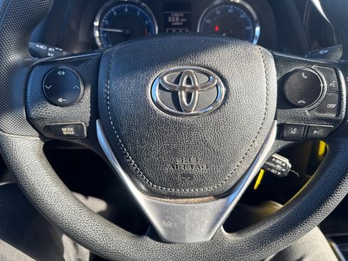 Used 2017 Toyota Corolla L image 16