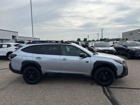 Used 2022 Subaru Outback Wilderness AWD/4WD image 9