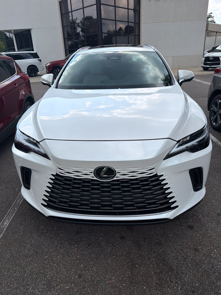 Used 2025 Lexus RX 350 Premium w/ Convenience Package FWD image 2
