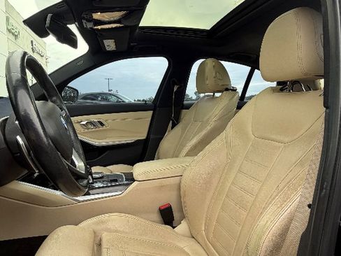Used 2019 BMW 330i Sedan w/ Premium Package RWD image 3