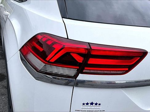 Used 2020 Volkswagen Atlas Cross Sport SEL AWD/4WD image 27