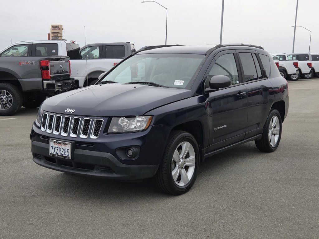 Used 2016 Jeep Compass Sport w/ Power Value Group FWD image 4