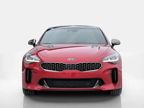 Used 2018 Kia Stinger GT2 image 6