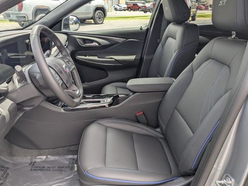 New 2026 Buick Envista Sport Touring w/ Convenience I Package FWD image 23