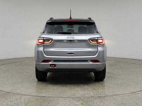 Used 2025 Jeep Compass Trailhawk w/ Trailer Tow Group AWD/4WD image 7