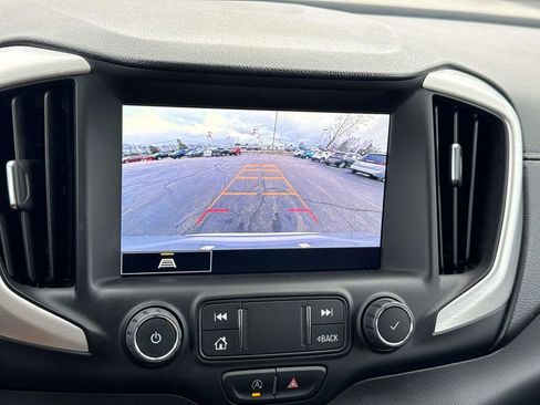 Used 2022 GMC Terrain SLT image 21