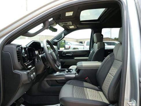 New 2026 Chevrolet Silverado 2500 ZR2 w/ LPO, Dark Essentials Package AWD/4WD image 19