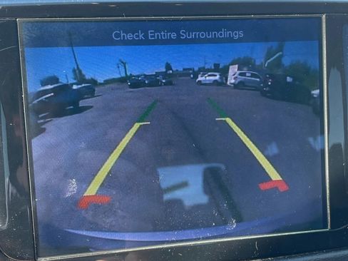 Used 2017 Chrysler Pacifica Touring-L FWD image 13