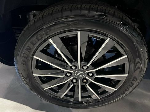 Used 2024 Lexus GX 550 AWD/4WD image 32