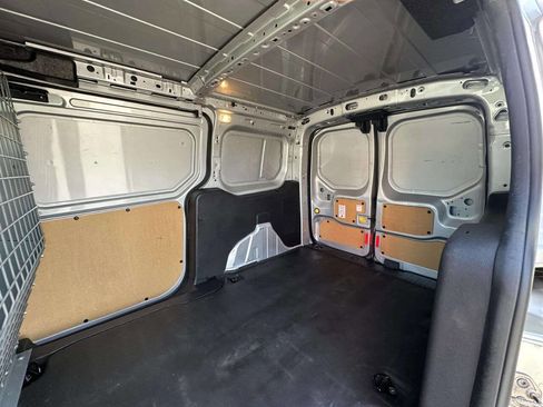 Used 2017 Ford Transit Connect XLT FWD image 11