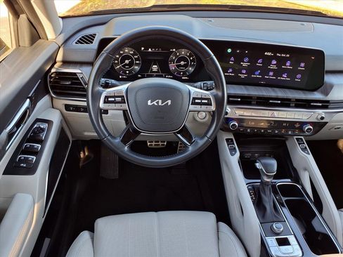 Used 2024 Kia Telluride SX image 14