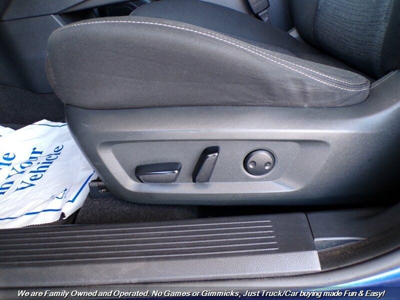 Used 2021 Nissan Rogue SV FWD image 18