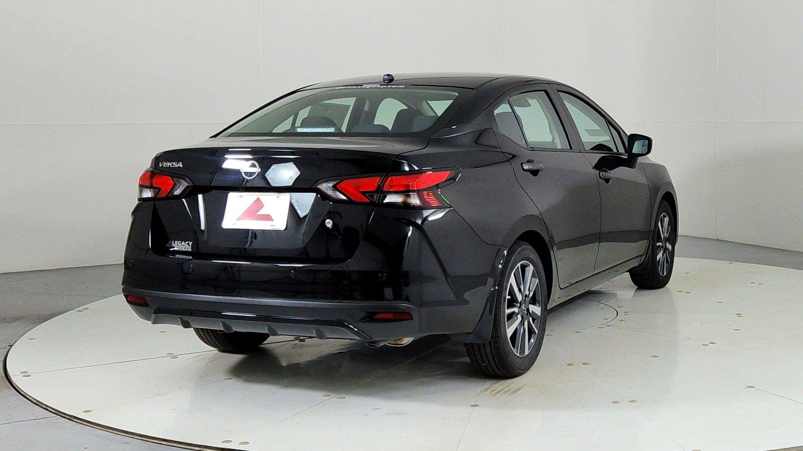 Used 2025 Nissan Versa S w/ S Plus Package FWD image 6