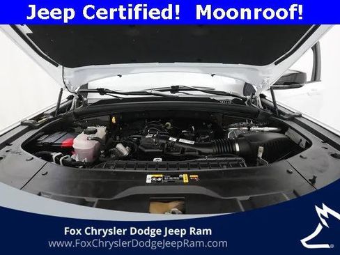 Certified 2023 Jeep Grand Cherokee Altitude image 3