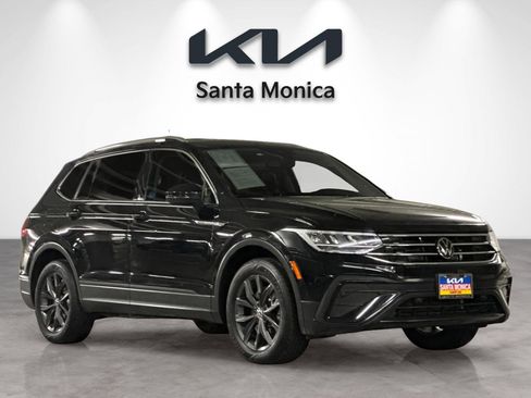 Used 2022 Volkswagen Tiguan SE image 8