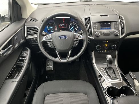 Used 2018 Ford Edge SEL image 13