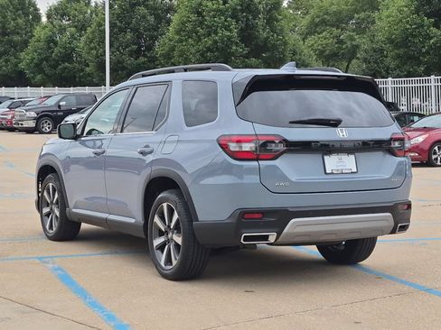 Used 2023 Honda Pilot Elite image 8
