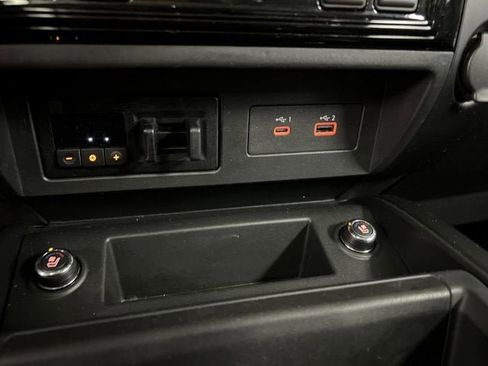 Used 2021 Nissan Titan PRO-4X w/ Pro-4x Convenience Package AWD/4WD image 36