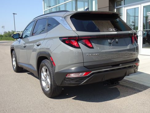 Used 2024 Hyundai Tucson SEL FWD image 3