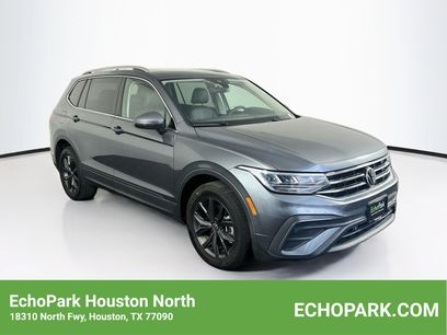 Used 2023 Volkswagen Tiguan SE w/ Panoramic Sunroof Package