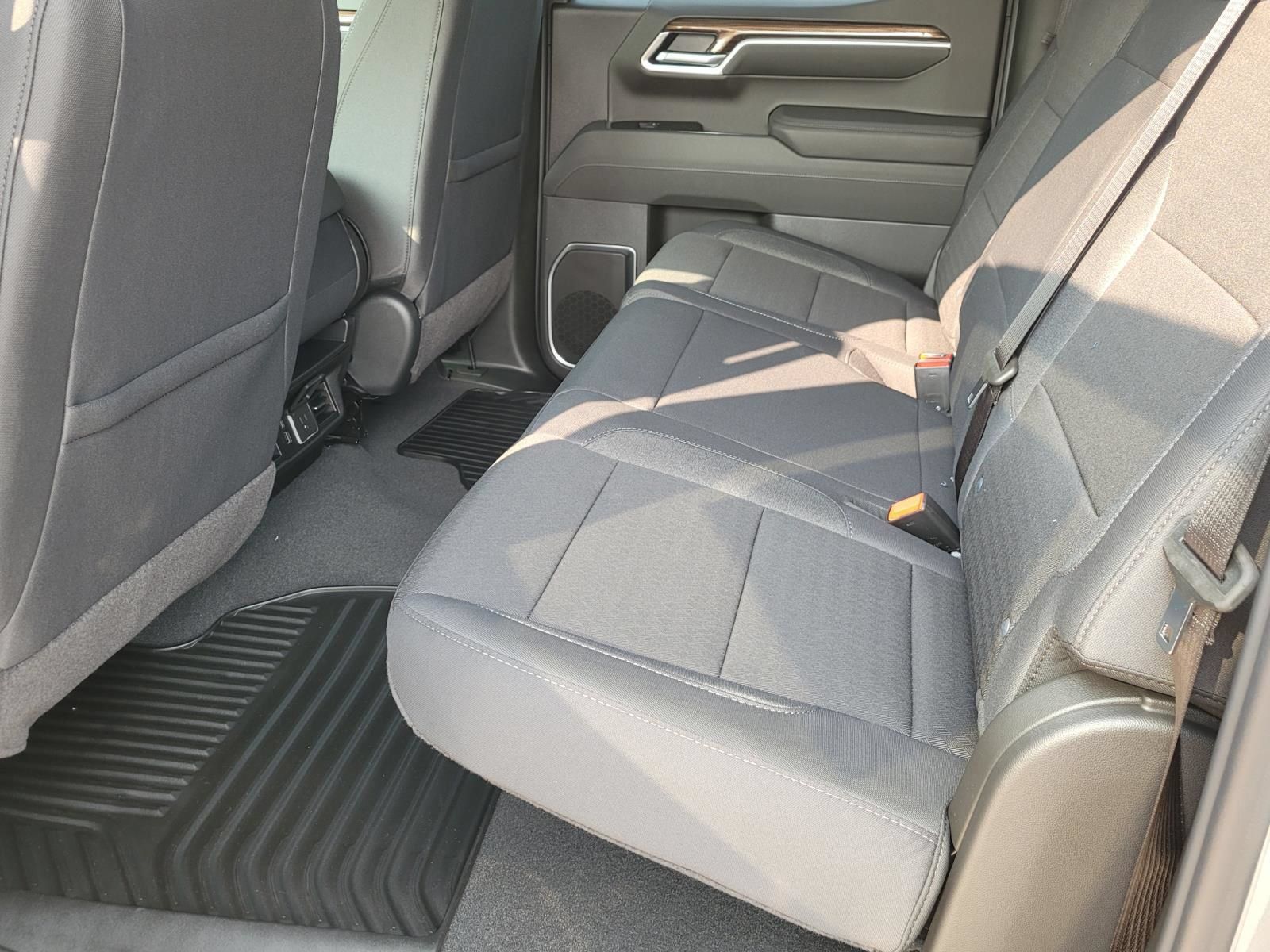 New 2026 Chevrolet Silverado 1500 LT w/ Texas Edition Plus RWD image 9