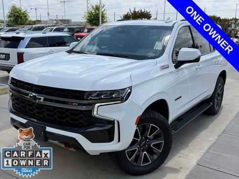 Used 2022 Chevrolet Tahoe Z71 w/ Luxury Package AWD/4WD image 4