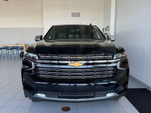 Used 2024 Chevrolet Tahoe Premier AWD/4WD image 32