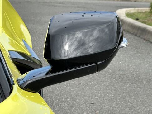 Used 2024 Chevrolet Corvette Z06 RWD image 11