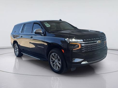 Used 2023 Chevrolet Suburban Premier w/ Premium Package AWD/4WD image 6
