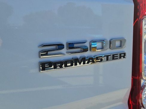 Used 2025 RAM ProMaster 2500 w/ Convenience Group FWD image 29