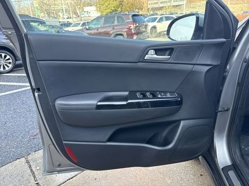 Used 2022 Kia Sportage Nightfall Edition w/ Nightfall Fwd Premium Package image 8