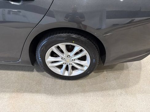 Used 2016 Chevrolet Malibu LT FWD image 10