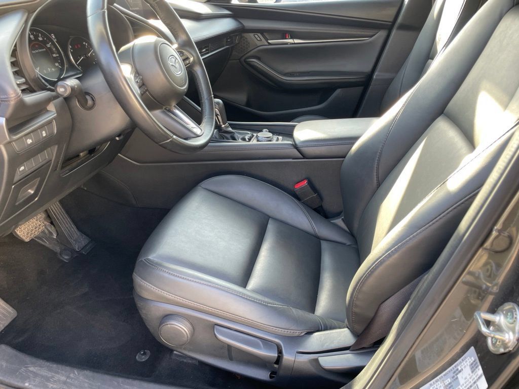 Used 2024 MAZDA MAZDA3 s FWD image 9