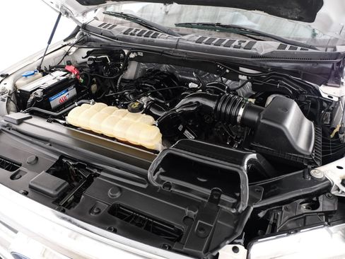 Used 2015 Ford F150 XLT AWD/4WD image 39