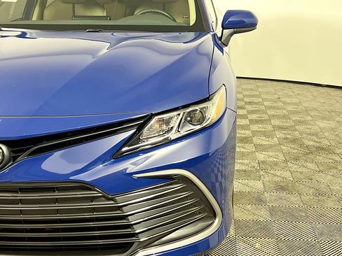 Used 2024 Toyota Camry LE image 12