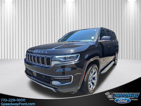 Used 2022 Jeep Wagoneer Series II AWD/4WD image 1
