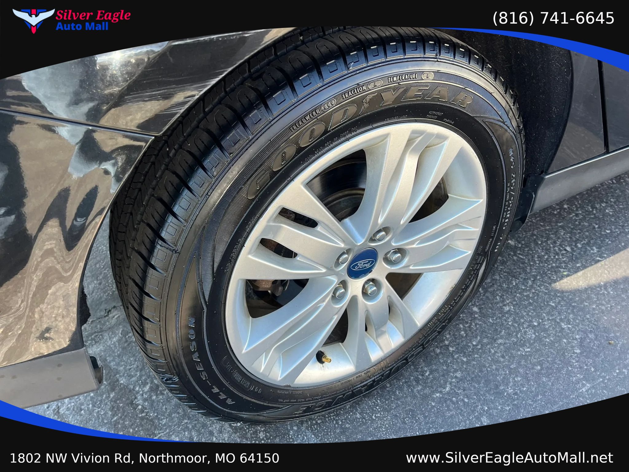 Used 2012 Ford Focus SEL FWD image 9