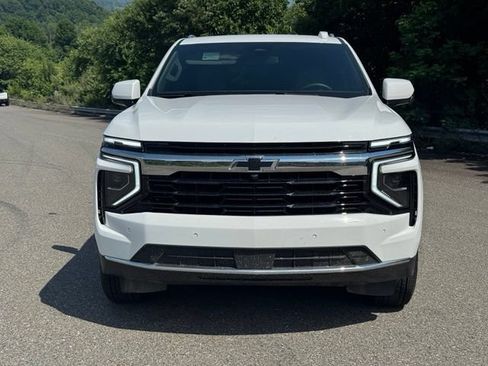 Used 2026 Chevrolet Tahoe LS w/ LPO, Dark Essentials Package AWD/4WD image 2