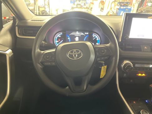 Certified 2025 Toyota RAV4 LE AWD/4WD image 19