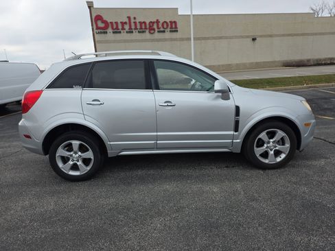Used 2014 Chevrolet Captiva Sport LT image 2