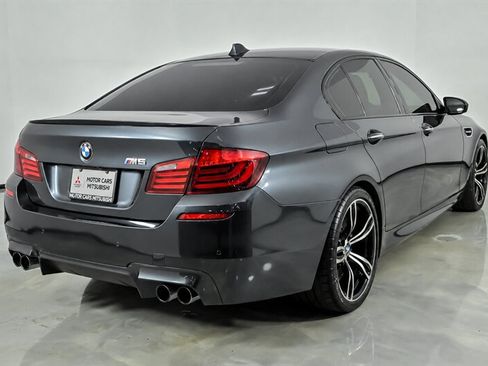 Used 2013 BMW M5 RWD image 9