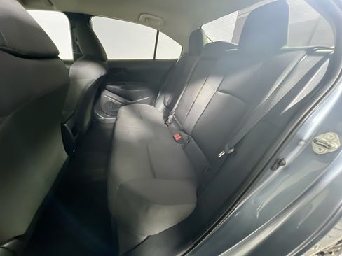 Used 2022 Toyota Corolla LE FWD image 27