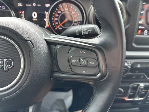 Used 2021 Jeep Gladiator Willys image 68